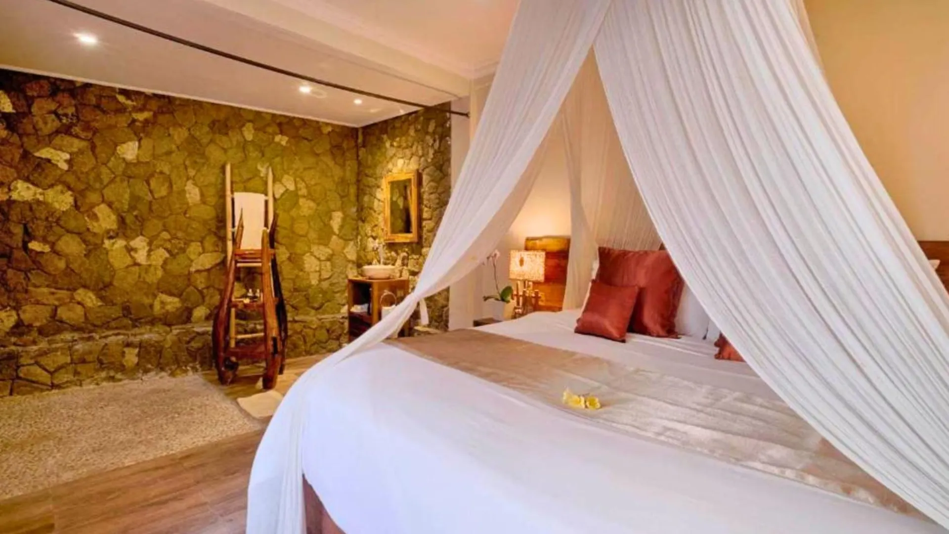 Vishwa 4 Bedroom Private Pool Villa Zn83 Ubud  Indonesia